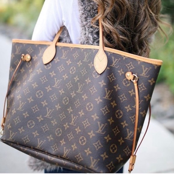 Louis Vuitton Handbags - 🌺✨BEAUTIFUL✨🌺Neverfull MM Monogram
